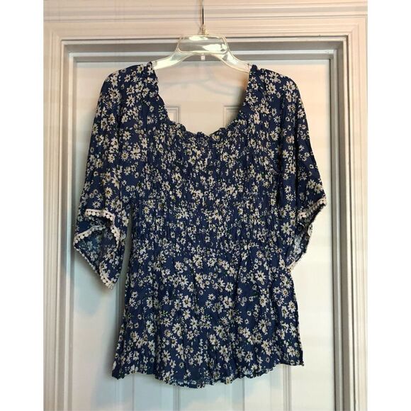 CHENAULT - L Sz M - Blue Floral Smocked Blouse in Blue Ditsey 100% Rayon. NWT! - Picture 2 of 15